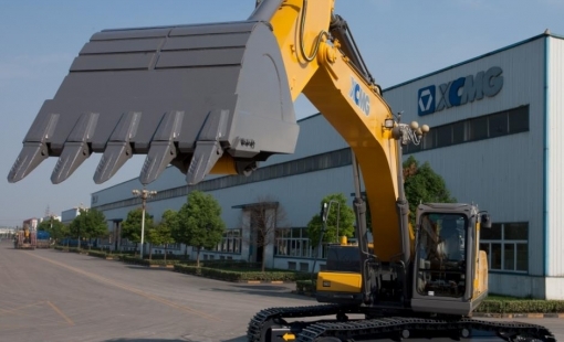 Гусеничный экскаватор XE370CA