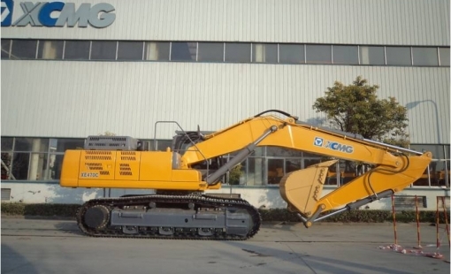 Гусеничный экскаватор XE470C